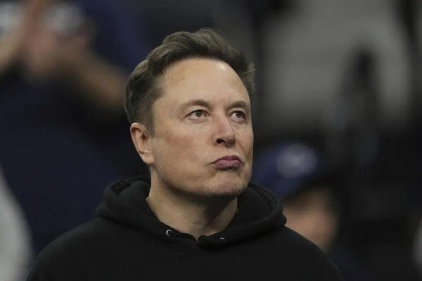 东方汇赢 马斯克宣布“美国党”成立，或遭联合打压，竞选资金筹备也是难题：不差钱，但捐不出去